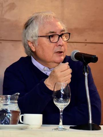 Manuel Castells