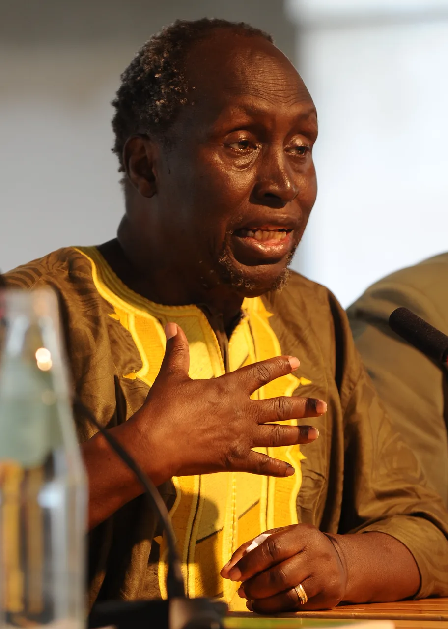 Ngugi wa Thiongo