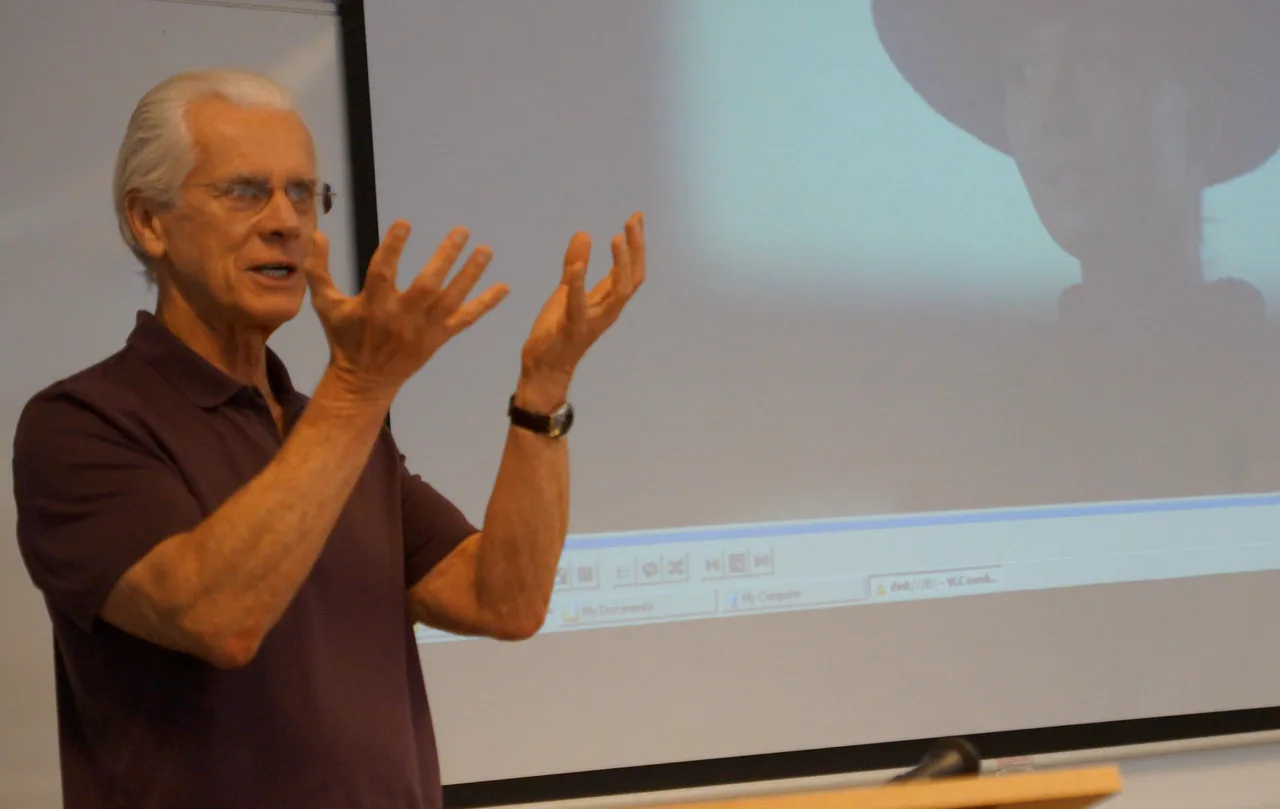 Bill Nichols