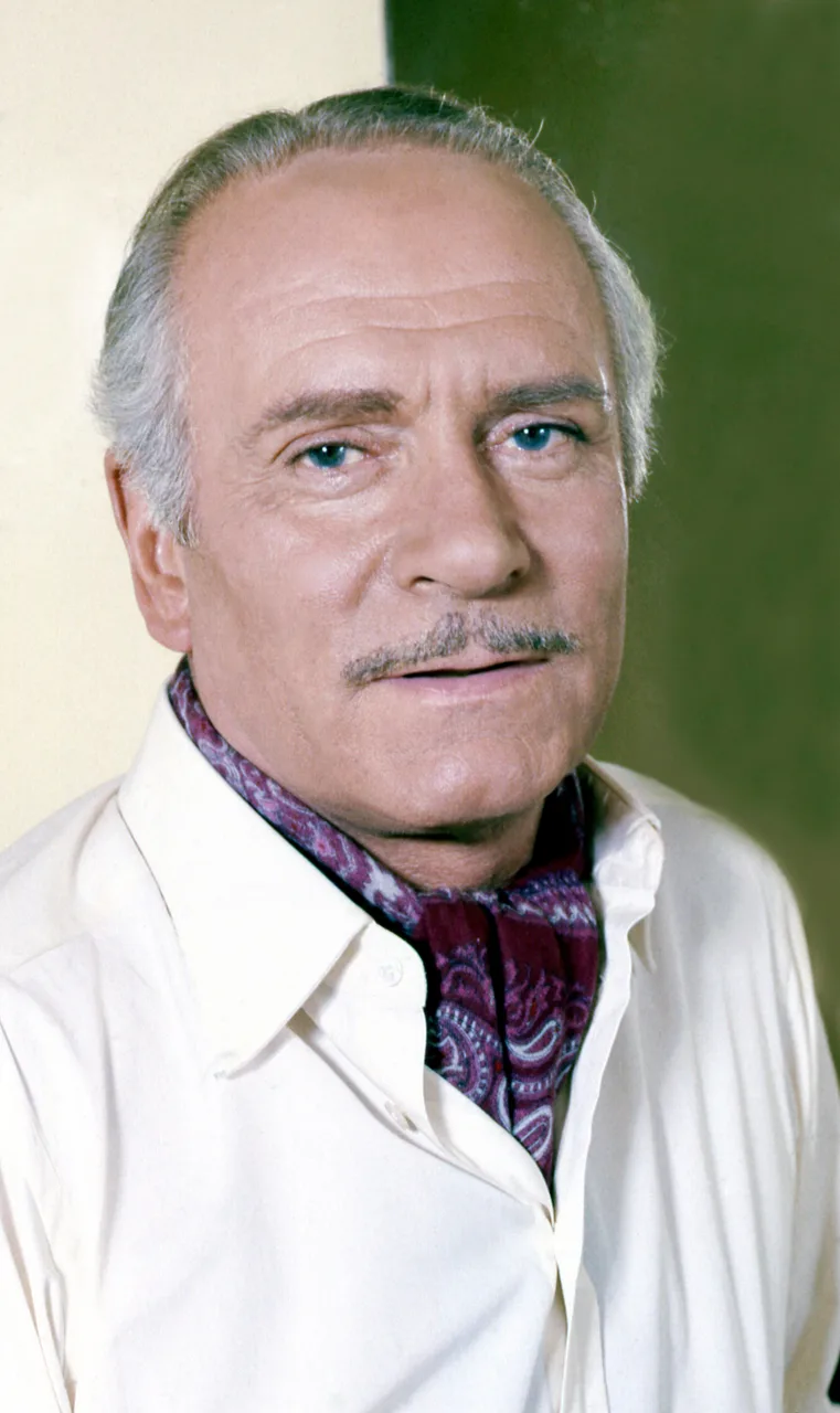 Laurence Olivier
